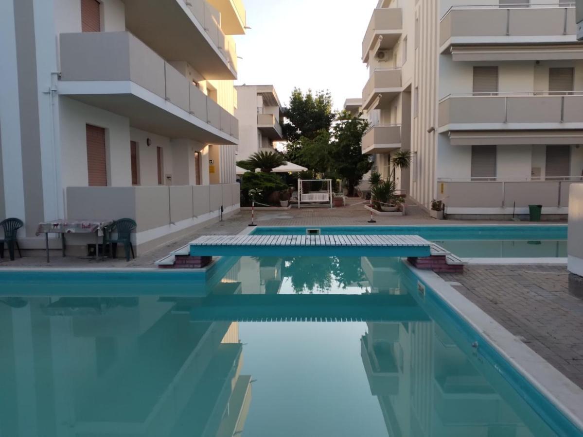 ألبا أدرياتيكا Claudia Residence المظهر الخارجي الصورة