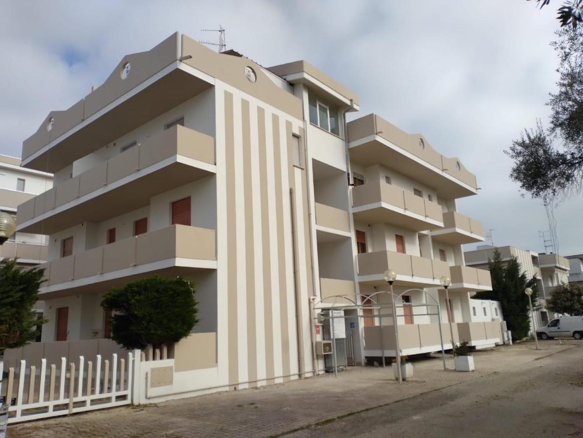ألبا أدرياتيكا Claudia Residence المظهر الخارجي الصورة