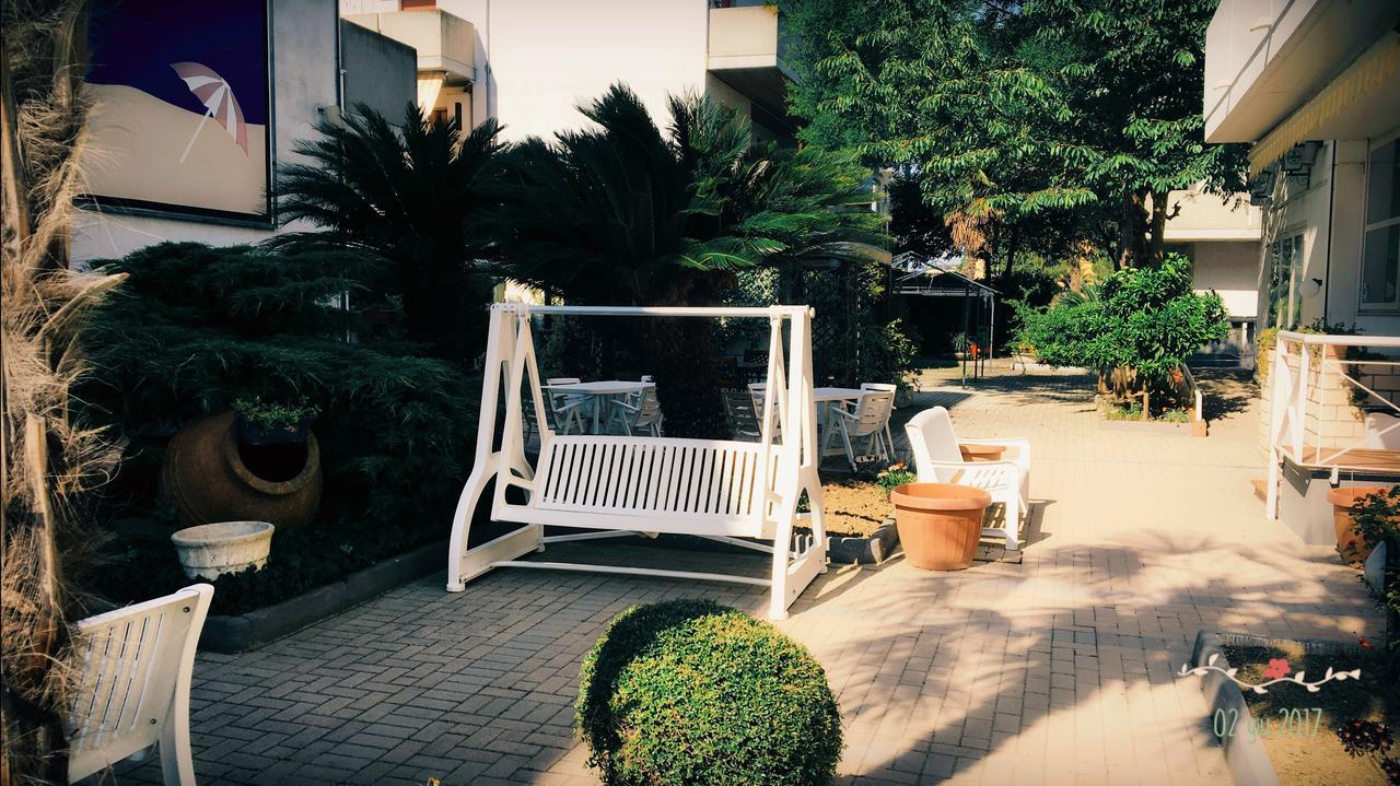 ألبا أدرياتيكا Claudia Residence المظهر الخارجي الصورة